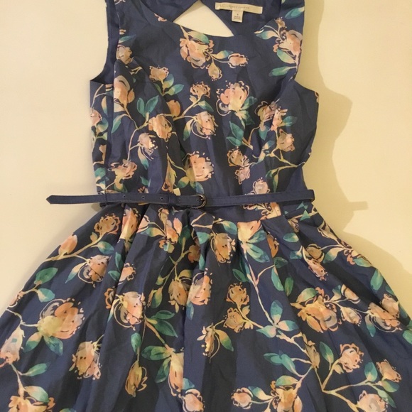 LC Lauren Conrad Floral Dress - Picture 2 of 8